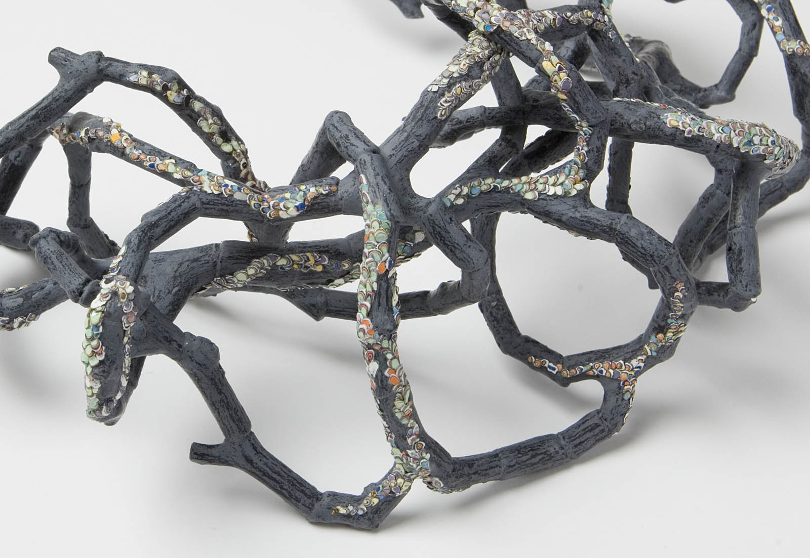 "Confused Branches 3" I Necklace, 2015 I Wood, graffiti, silver, steel wire, paint I Photo: Mirei Takeuchi