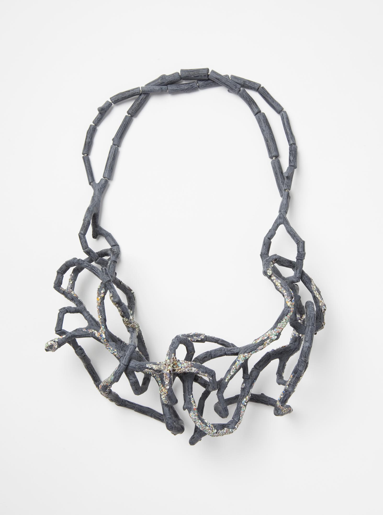 "Confused Branches 3" I Necklace, 2015 I Wood, graffiti, silver, steel wire, paint I Photo: Mirei Takeuchi