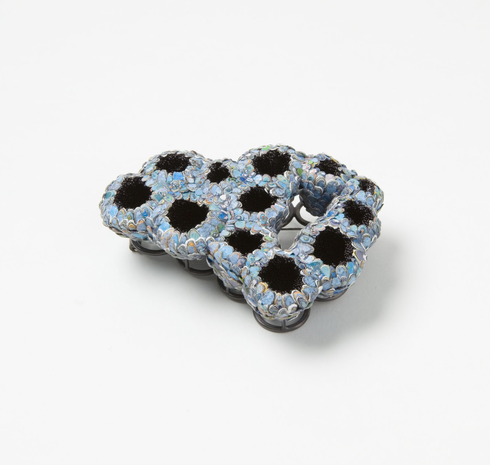"The Secret Keepers (Blue 1)" I Brooch, 2016 I Seed pods, graffiti, glass, silver, stainless steel I Photo: Mirei Takeuchi